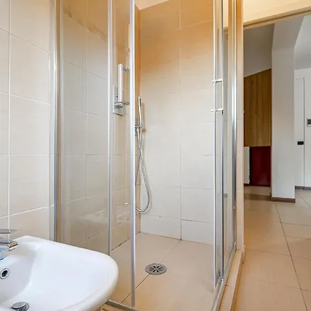 Modern 5 Minutes From Rho *