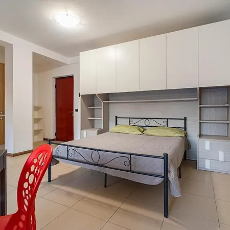 Modern 5 Minutes From Rho Appartement